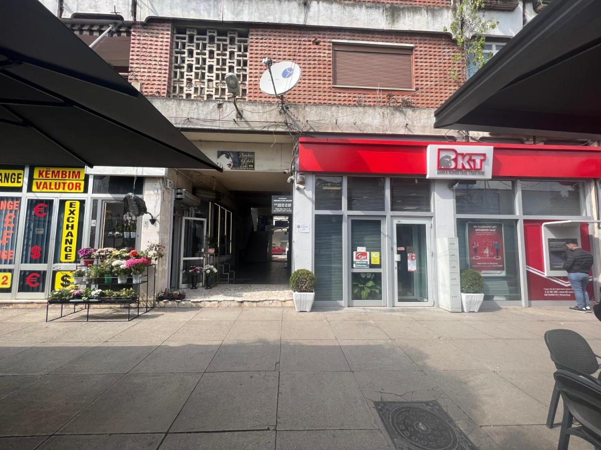 Apartment In Skanderbeg Square - Tirana Center 2 Εξωτερικό φωτογραφία